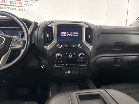 Used 2022 GMC Sierra 2500 Denali image 20