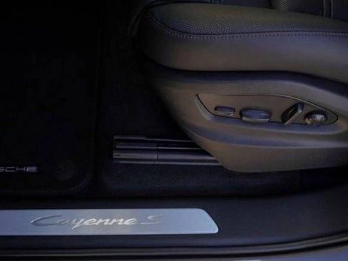 New 2026 Porsche Cayenne S AWD/4WD image 11