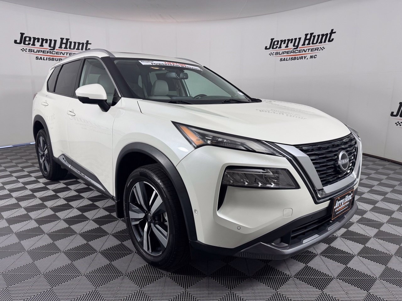 Used 2023 Nissan Rogue SL AWD/4WD image 6