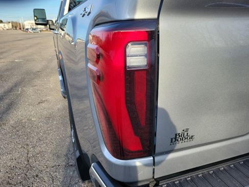 New 2026 GMC Sierra 2500 SLT AWD/4WD image 15