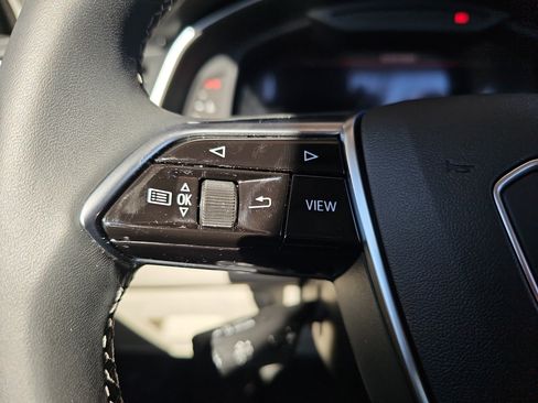 Used 2025 Audi A6 Premium Plus image 18