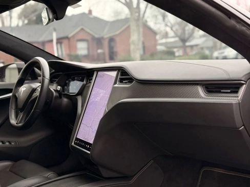 Used 2019 Tesla Model S Performance image 11