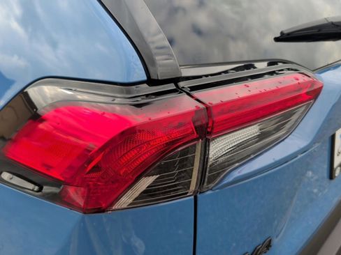 Used 2023 Toyota RAV4 AWD Hybrid image 14