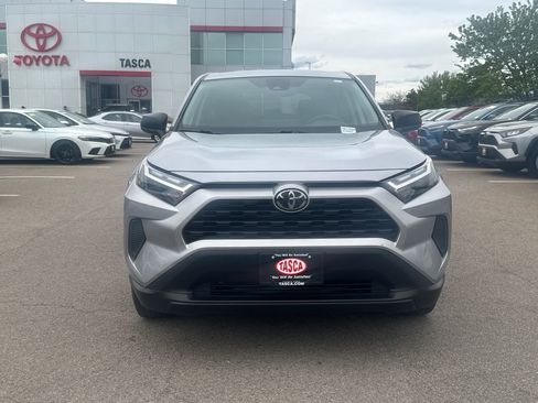 Used 2023 Toyota RAV4 LE FWD image 2