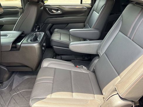 Used 2024 Chevrolet Suburban RST w/ Luxury Package AWD/4WD image 29