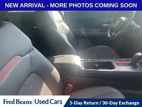 Used 2025 Nissan Kicks SR FWD image 9