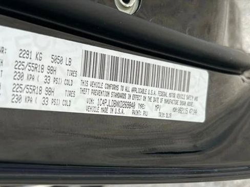 Certified 2019 Jeep Cherokee Limited FWD image 49
