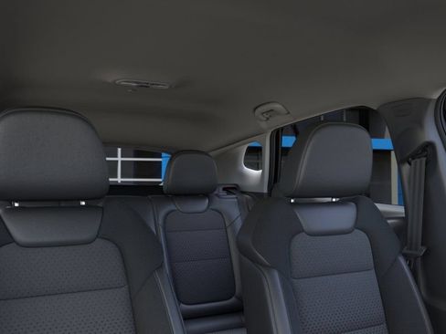 New 2026 Chevrolet Trax LT w/ Midnight Edition FWD image 24