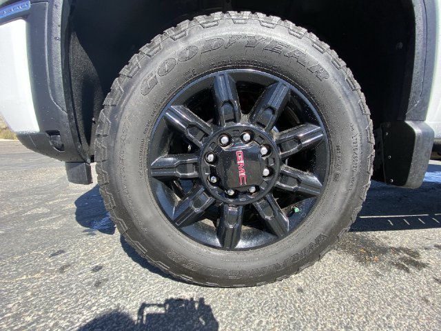 Certified 2025 GMC Sierra 3500 AT4 w/ AT4 Premium Plus Package AWD/4WD image 10