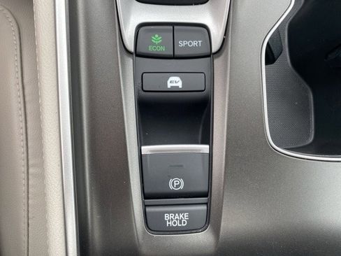 Used 2018 Honda Accord Touring image 44