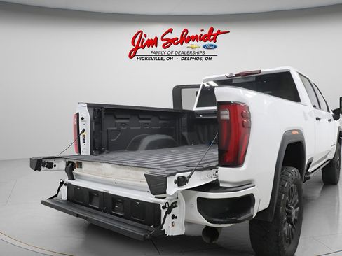 Used 2025 GMC Sierra 3500 Denali Ultimate AWD/4WD image 40