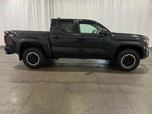 New 2026 Toyota Tacoma TRD Off-Road w/ TRD Off Road Premium Package AWD/4WD image 2