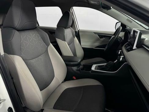 Used 2024 Toyota RAV4 XLE image 15