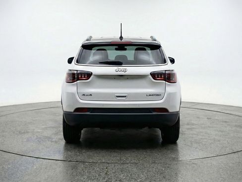 Used 2025 Jeep Compass Limited image 7