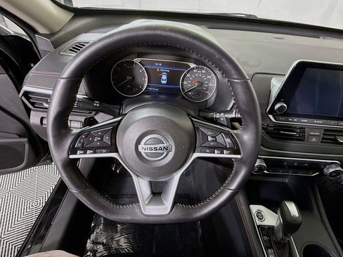 Used 2021 Nissan Altima 2.5 SR FWD image 18