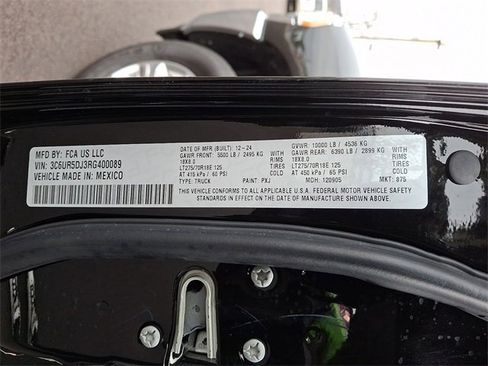 Used 2024 RAM 2500 Big Horn w/ Bed Utility Group image 30