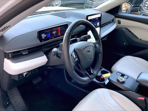 Certified 2021 Ford Mustang Mach-E Premium image 18