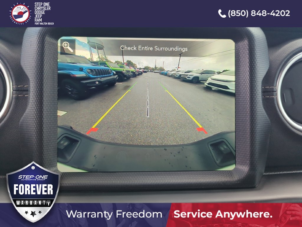 Used 2022 Jeep Gladiator Overland w/ Popular Equipment Package AWD/4WD image 25