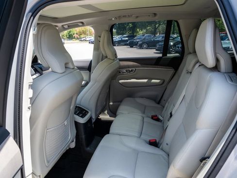 Used 2024 Volvo XC90 T8 Plus w/ Protection Package Premier AWD/4WD image 30