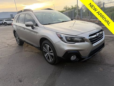 Used 2018 Subaru Outback 3.6R Limited AWD/4WD image 1
