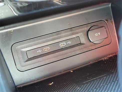 Used 2022 Volkswagen Atlas SE image 16