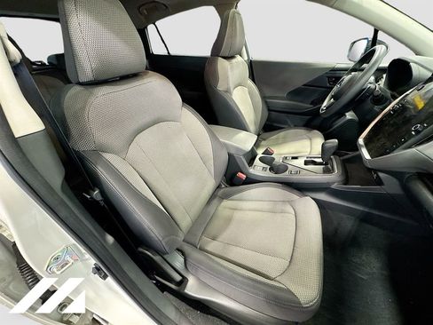 Used 2024 Subaru Crosstrek 2.0i Premium image 30