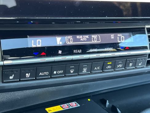 Certified 2025 Toyota Sienna XSE w/ XSE Premium Package AWD/4WD image 24