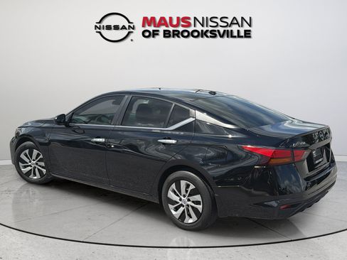 Certified 2025 Nissan Altima 2.5 S FWD image 7