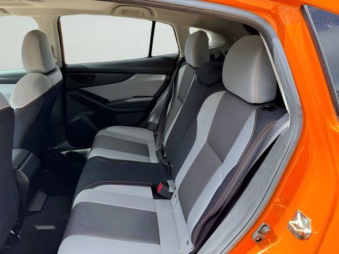 Used 2019 Subaru Crosstrek 2.0i Premium w/ Moonroof Package AWD/4WD image 10