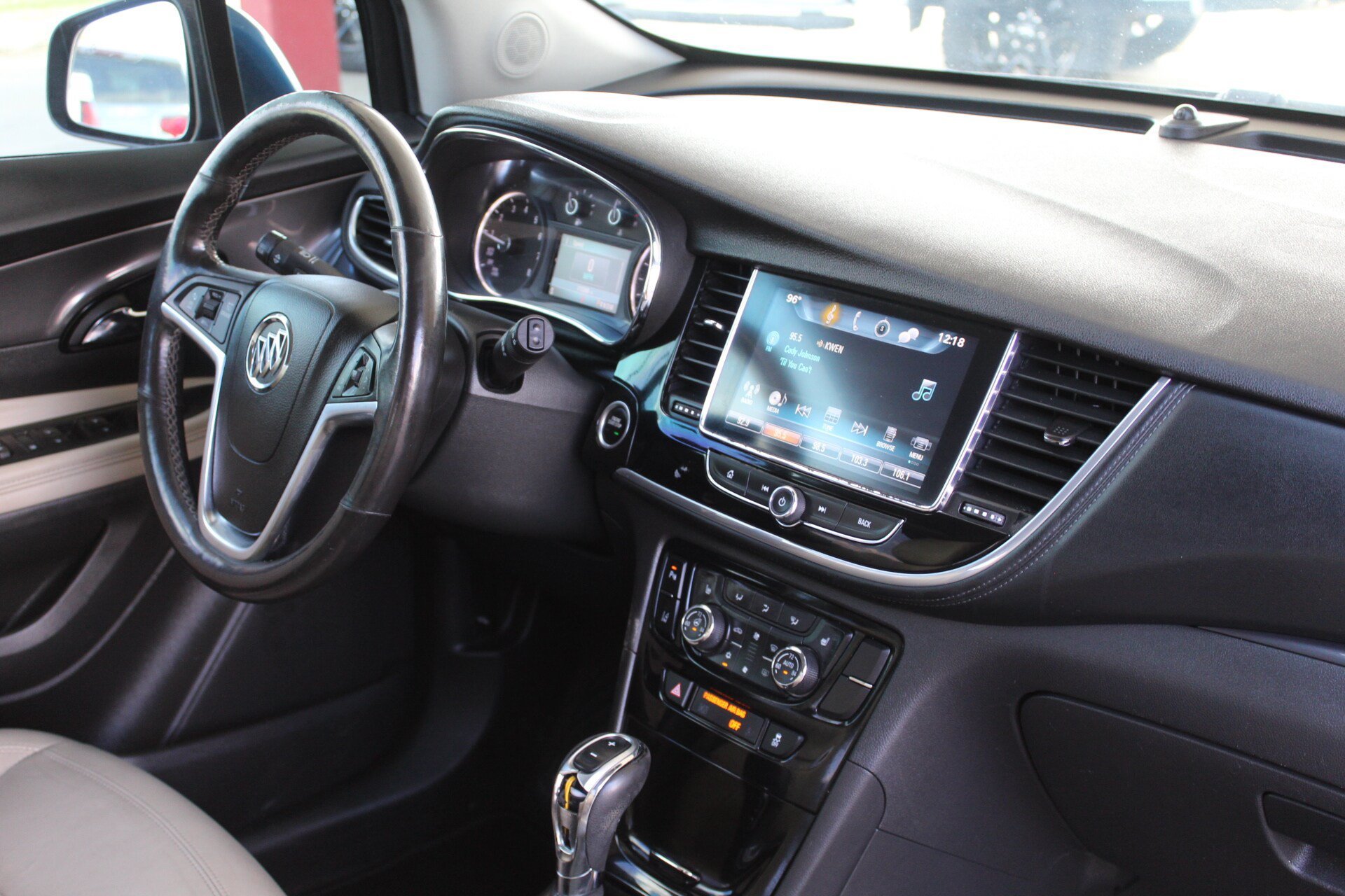 Used 2019 Buick Encore Essence w/ Safety Package II AWD/4WD image 17