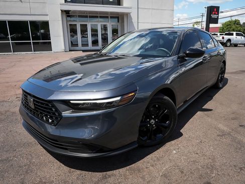 Used 2025 Honda Accord SE image 39