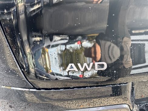 Certified 2025 Nissan Murano Platinum w/ Cargo Package image 8