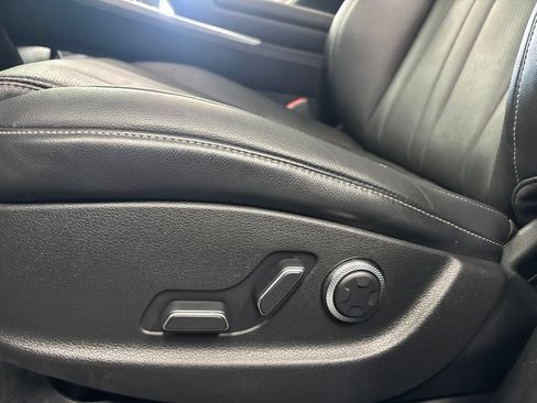 Used 2024 Genesis GV80 3.5T AWD/4WD image 33