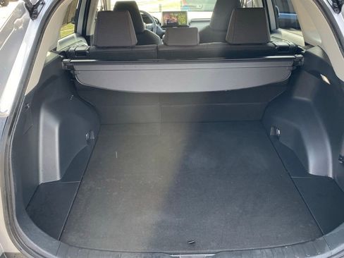 Used 2025 Toyota RAV4 LE AWD/4WD image 10