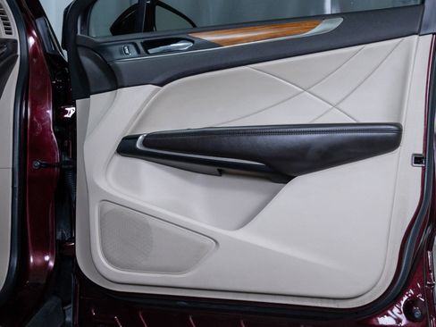 Used 2019 Lincoln MKC Select w/ Select Plus Package image 10