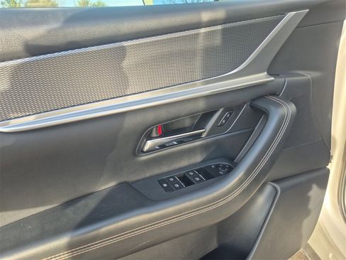 Used 2024 MAZDA CX-90 3.3 Turbo w/ Preferred Plus image 21