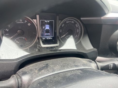 Used 2023 Toyota Tacoma SR5 RWD image 5