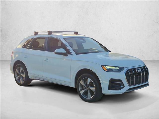 Certified 2023 Audi Q5 2.0T Premium w/ Convenience Package AWD/4WD image 3