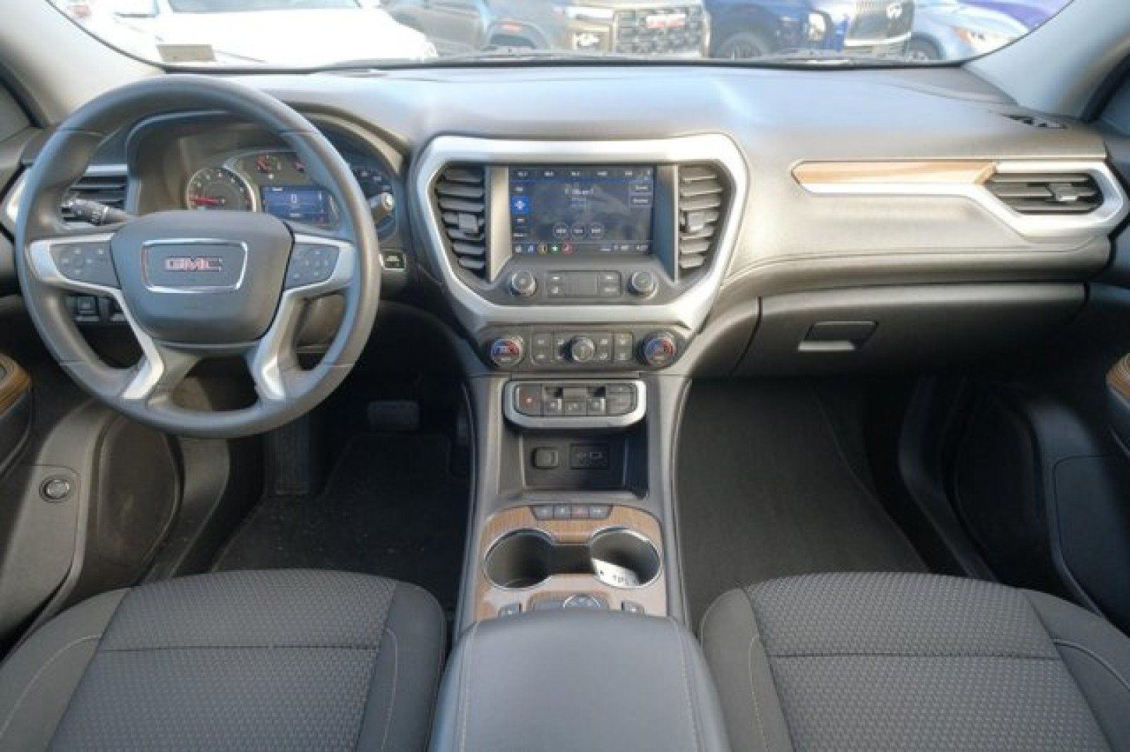 Used 2022 GMC Acadia SLE w/ Driver Convenience Package AWD/4WD image 18