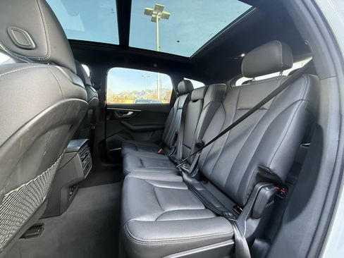 Used 2025 Audi Q7 3.0T Premium Plus image 25