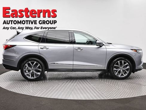 Used 2023 Acura MDX SH-AWD w/ Technology Package image 4