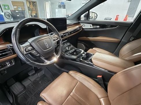 Used 2023 Lincoln Nautilus Reserve w/ Equipment Group 202A image 16