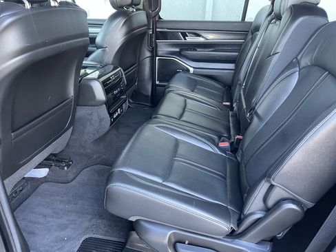 Used 2022 Jeep Wagoneer Series I image 23