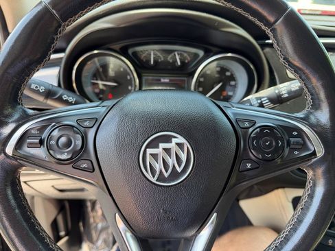 Used 2017 Buick Envision Essence FWD image 36