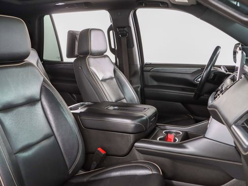 Used 2021 GMC Yukon SLT w/ SLT Premium Package RWD image 32