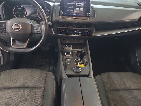 Used 2025 Nissan Rogue SV AWD/4WD image 4