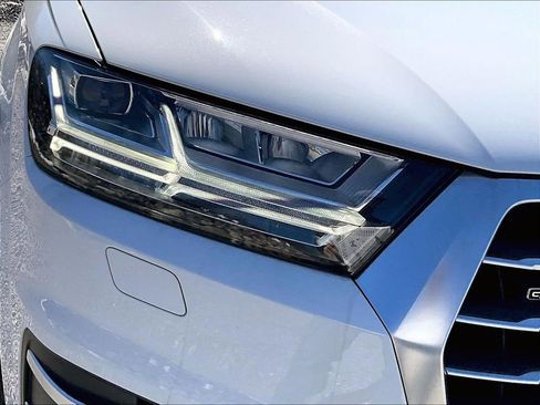 Used 2019 Audi Q7 3.0T Premium Plus image 27