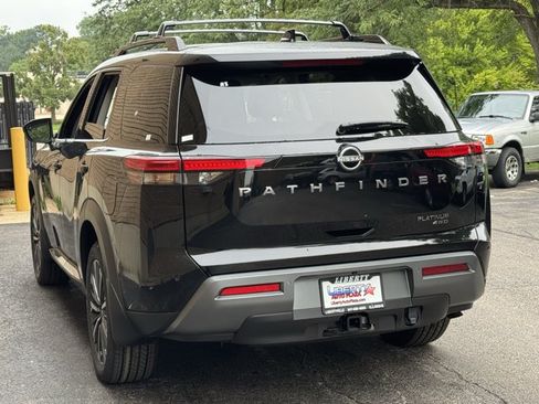 New 2026 Nissan Pathfinder Platinum AWD/4WD image 22