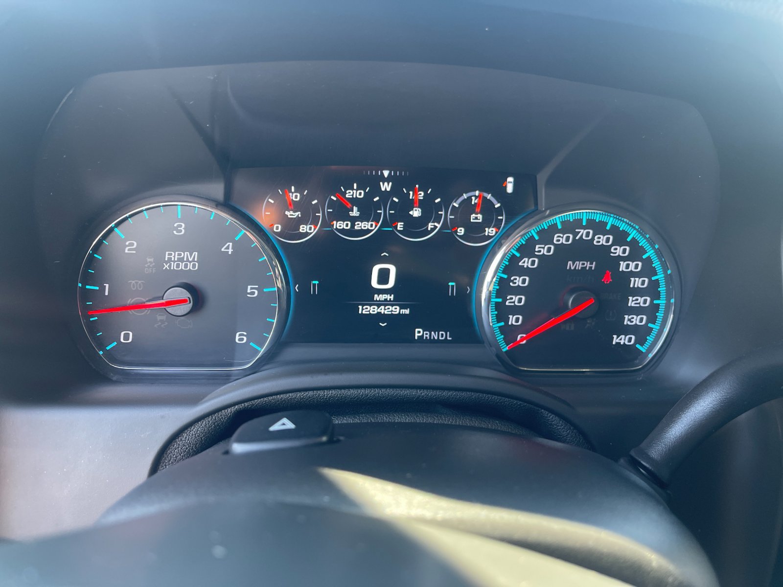 Used 2018 Chevrolet Suburban Premier AWD/4WD image 34