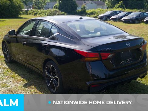 Used 2025 Nissan Altima 2.5 SR FWD image 5